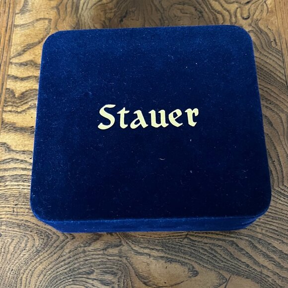 ✨ Stauer Filigree Teardrop CZ Necklace & Earrings Set – Silver-Tone Brilliance - Picture 2 of 2